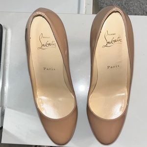 Authentic Bianca Pumps
Christian Louboutin            Price is Negotiable